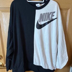 Nike colorblock crewneck